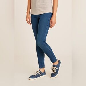 EUC Taos Star Denim blue sneaker 6.5 Chambray Sneakers‎ tennis shoes